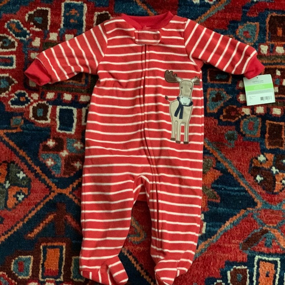 Carter’s Zip Up Christmas Footsie with Reindeer. - Picture 2 of 6
